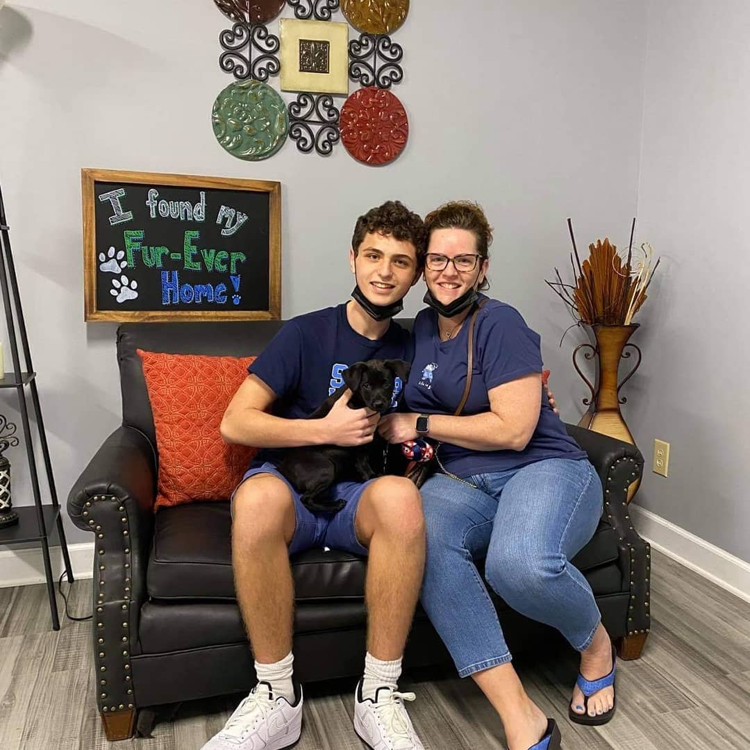 These Hollywood Stars found their Fur-Ever Homes today! We love you all and are so happy for you!! 
<a target='_blank' href='https://www.instagram.com/explore/tags/fureverhomenc/'>#fureverhomenc</a> <a target='_blank' href='https://www.instagram.com/explore/tags/rescueloverepeat/'>#rescueloverepeat</a> <a target='_blank' href='https://www.instagram.com/explore/tags/robesoncountync/'>#robesoncountync</a> <a target='_blank' href='https://www.instagram.com/explore/tags/loveisafourleggedword/'>#loveisafourleggedword</a>🐾 <a target='_blank' href='https://www.instagram.com/explore/tags/rescuedisourfavoritebreed/'>#rescuedisourfavoritebreed</a> <a target='_blank' href='https://www.instagram.com/explore/tags/muttsofinstagram/'>#muttsofinstagram</a> <a target='_blank' href='https://www.instagram.com/explore/tags/welikebigmuttsandwecannotlie/'>#welikebigmuttsandwecannotlie</a>