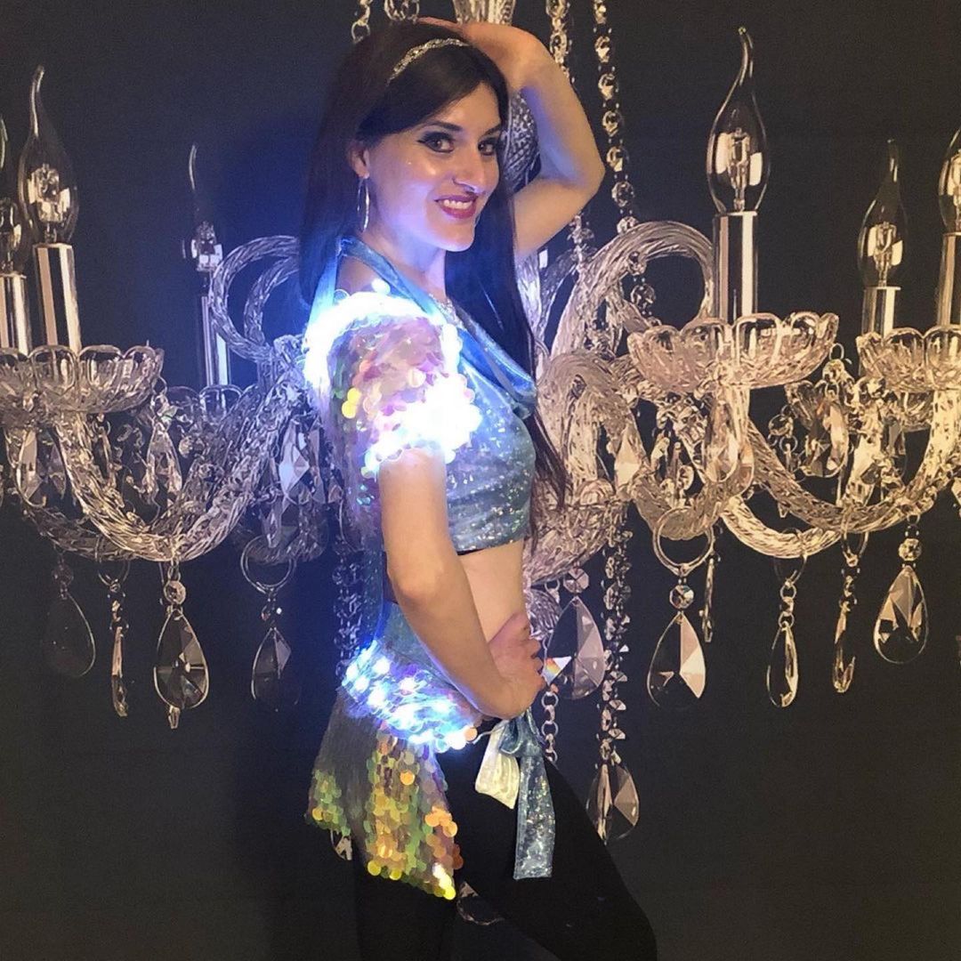 Repost from @bronwendancer : This Sunday will be electric 💡when our Spring Showcase: An Evening of Belly Dance video link premieres on the Belly Dance By Bronwen FB page at 6pm. Profits will be donated to @luv_4k9s Dog Rescue🐾As you can see-we have some special things planned!  Thanks to the talented @deb_s_11 for her LED costume creation💡
<a target='_blank' href='https://www.instagram.com/explore/tags/lightingdesign/'>#lightingdesign</a> <a target='_blank' href='https://www.instagram.com/explore/tags/lightingiseverything/'>#lightingiseverything</a> <a target='_blank' href='https://www.instagram.com/explore/tags/bellydance/'>#bellydance</a> <a target='_blank' href='https://www.instagram.com/explore/tags/bronwendancer/'>#bronwendancer</a> <a target='_blank' href='https://www.instagram.com/explore/tags/bellydancebybronwen/'>#bellydancebybronwen</a> <a target='_blank' href='https://www.instagram.com/explore/tags/dayton/'>#dayton</a> <a target='_blank' href='https://www.instagram.com/explore/tags/springshowcase/'>#springshowcase</a>