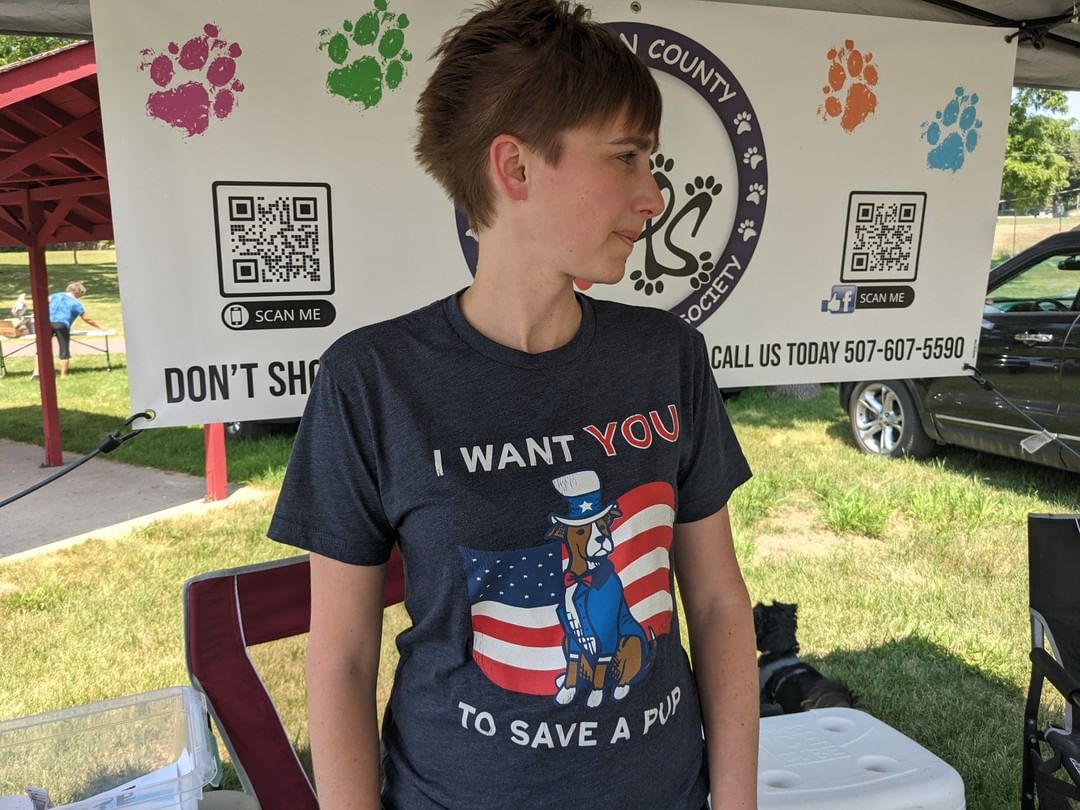 It's Thursday, that means Riverside Farmers' Market - Jackson, MN  down here at Ashley Park (2:30 - 5:30). It is also July so show us your Stars and Stripes! We've got new cups, and shirt designs! 

Any purchase or donation also get you entered into our raffle!!