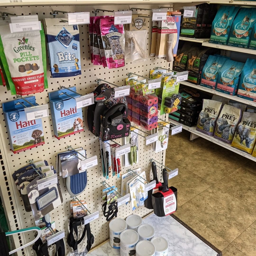 It's is official, A Pet's Tale is open! We have a variety of supplies for your cats, dogs and small critters needs. We even some apparel and coffee for your needs as well. Conveniently located on the river right off the trails at 612 First St.

For our grand opening today we have door prizes from; T n D crafts,  The R.E.S.T stop, Anytime Fitness &  The Coffee Nest 

In just over an hour we will have Aroi Thai Cuisine  setup just outside. Come have some great food, enjoy the community.

Don't see something you need? Let us know and we'll do our best to get it in stock.