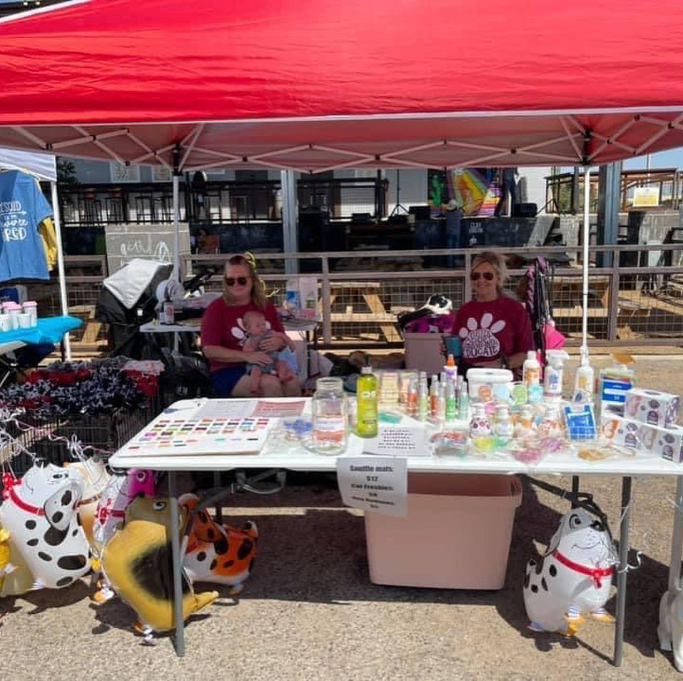 A little fun in the community today with Two Docs Brewery! <a target='_blank' href='https://www.instagram.com/explore/tags/communitypresence/'>#communitypresence</a> <a target='_blank' href='https://www.instagram.com/explore/tags/secondchancedogrescue/'>#secondchancedogrescue</a> <a target='_blank' href='https://www.instagram.com/explore/tags/vendordays/'>#vendordays</a> <a target='_blank' href='https://www.instagram.com/explore/tags/opt2adopt/'>#opt2adopt</a>