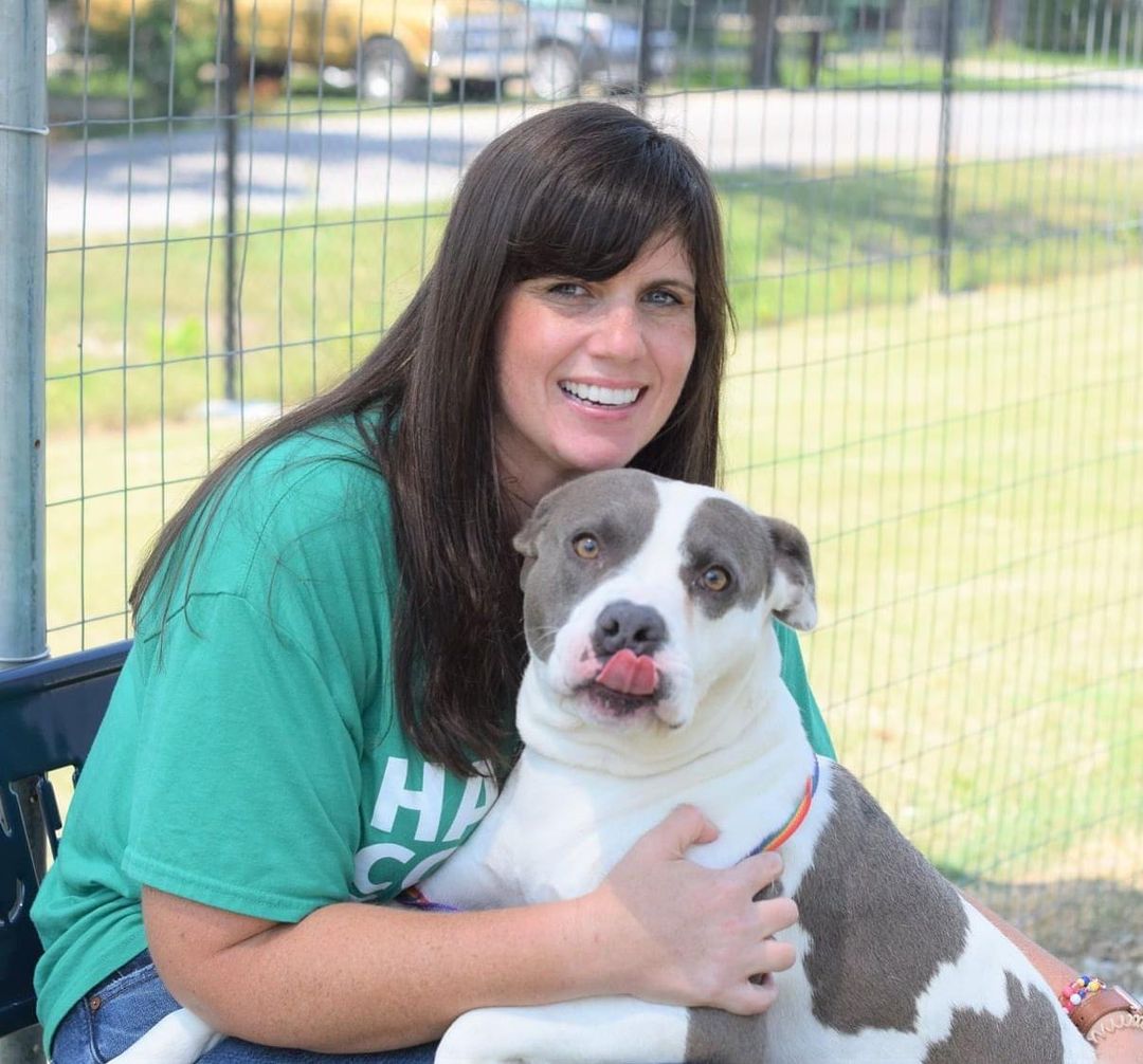 VOLUNTEERS NEEDED!! We have lots of great volunteering opportunities - dog walking, cat enrichment, spay/neuter events, laundry, cleaning, adoption counseling, taking photos and more!  All volunteers must be 16 years of age or older.  To begin, please visit this link and fill out the on-line application.  We are open 7 days a week and offer very flexible volunteer shifts. 

https://www.countypets.com/Volunteer-Foster/Volunteer