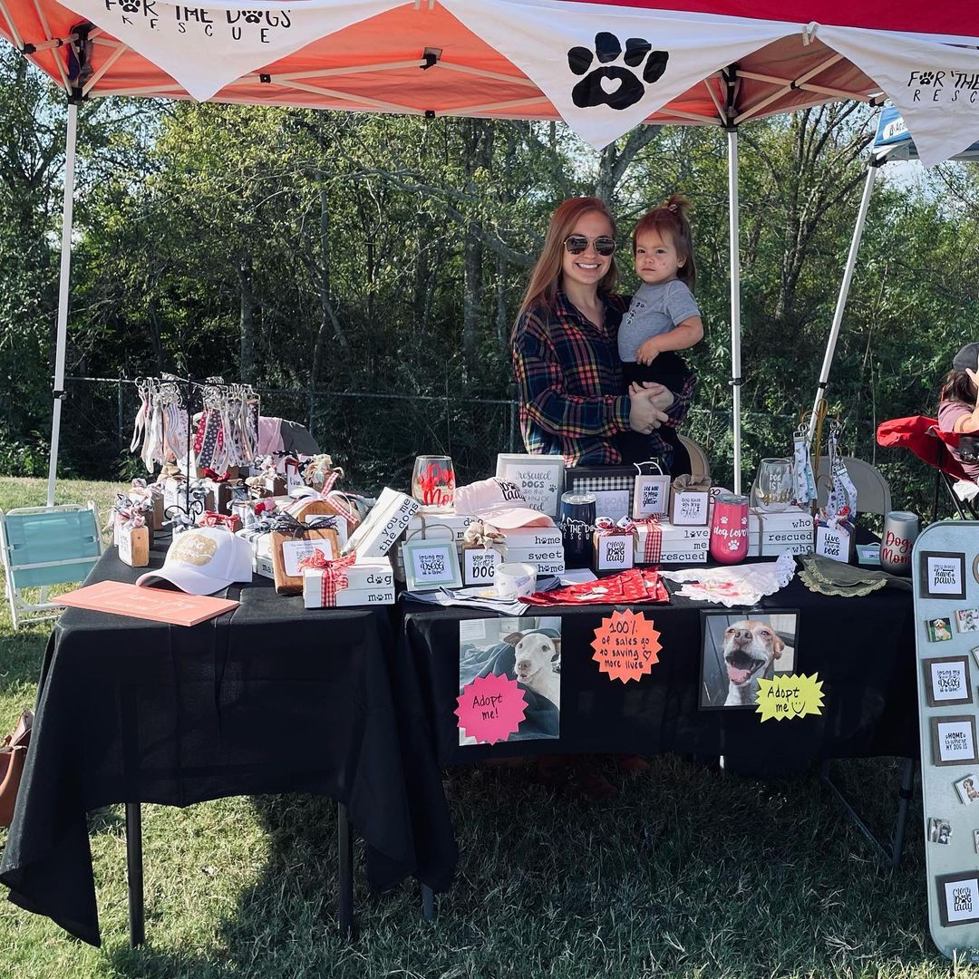 @ College Station / Bryan people, come see us at the @wienerspiel wiener dog races🐶 lots of cute booths and organizations raising money for great causes here today❤️