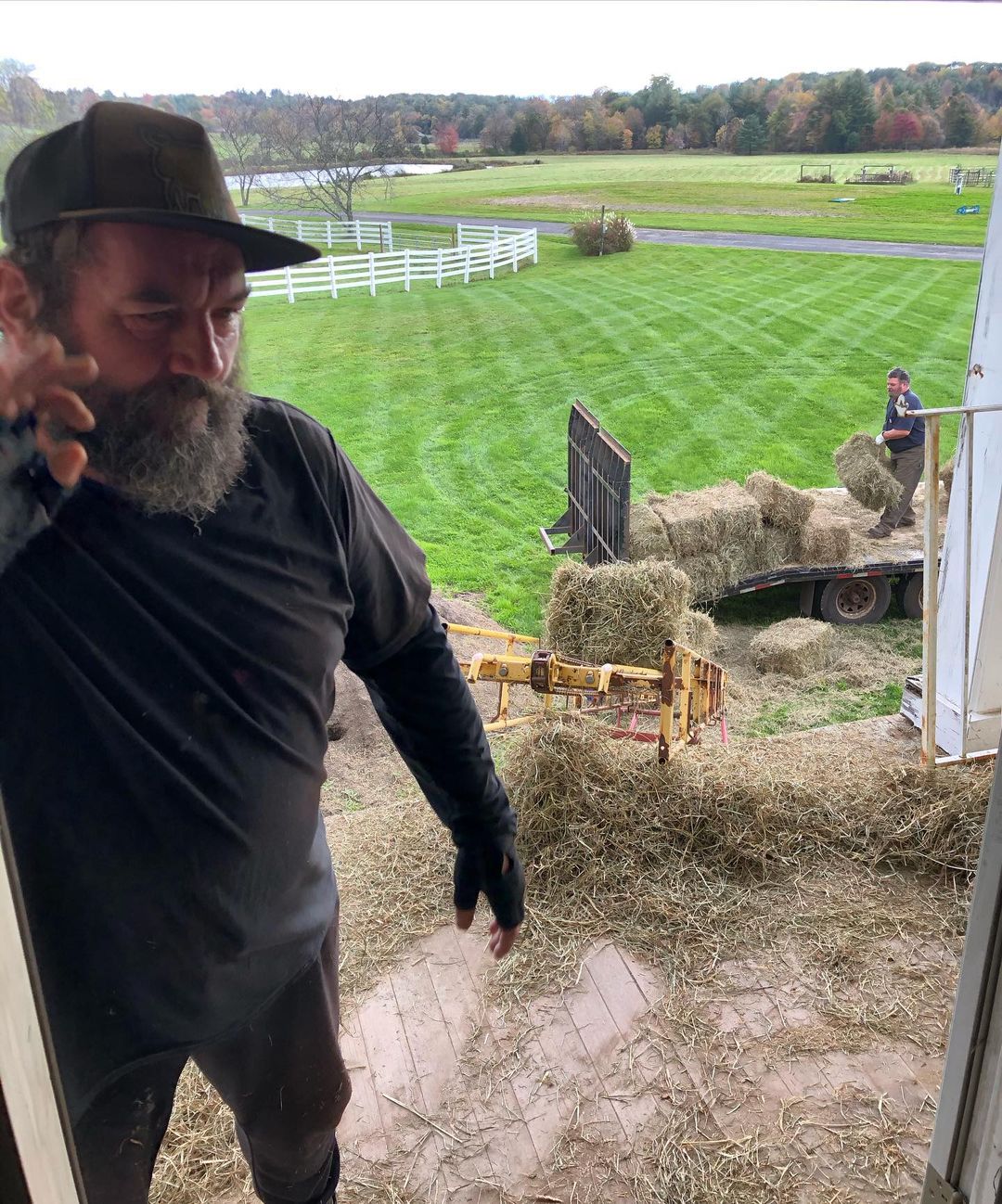 Hay day here at Wayward !
4 people unloaded and stacked  350 bales of hay in under an hour! That has to be a record ! <a target='_blank' href='https://www.instagram.com/explore/tags/waywardranchanimalsanctuary/'>#waywardranchanimalsanctuary</a>