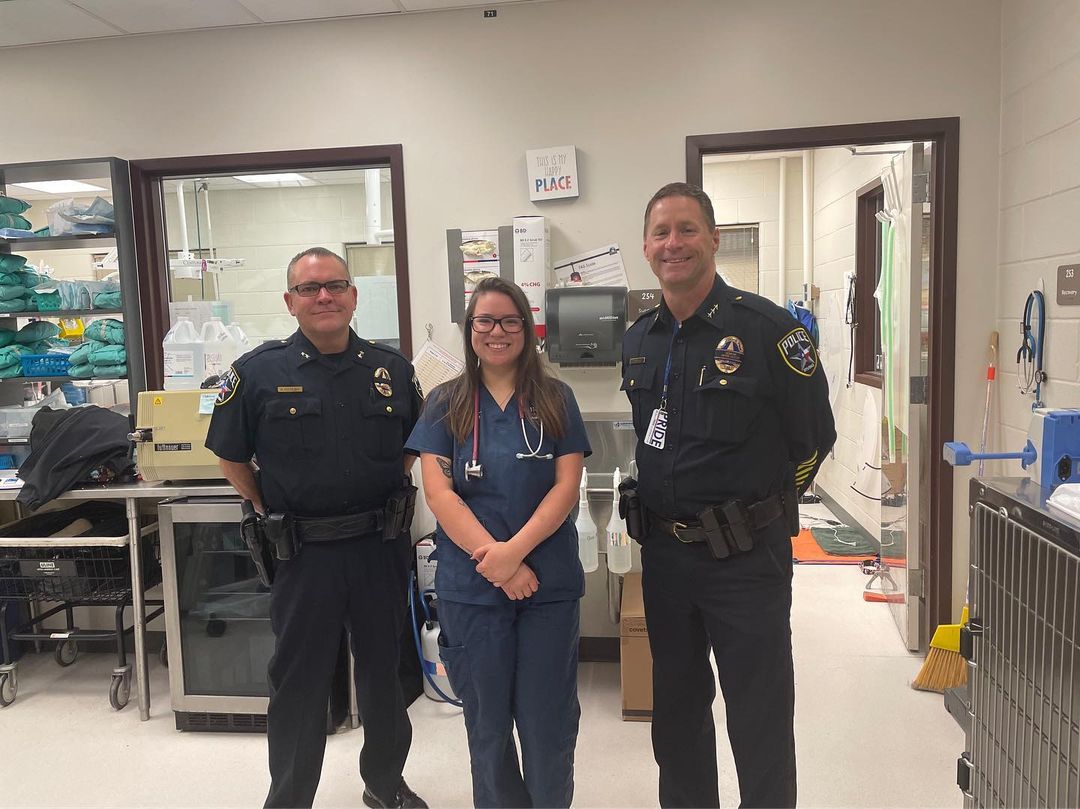 Your adopted pet was loved by a vet tech! ❤️ Thank you to our two AMAZING vet techs who provide medical care and treatment for the animals in our shelter. This kind of dedication earned a visit and a thank you from Chief Spivey and Chief Redburn this morning. <a target='_blank' href='https://www.instagram.com/explore/tags/NationalVeterinaryTechnicianWeek/'>#NationalVeterinaryTechnicianWeek</a> <a target='_blank' href='https://www.instagram.com/explore/tags/WeAreIAS/'>#WeAreIAS</a>