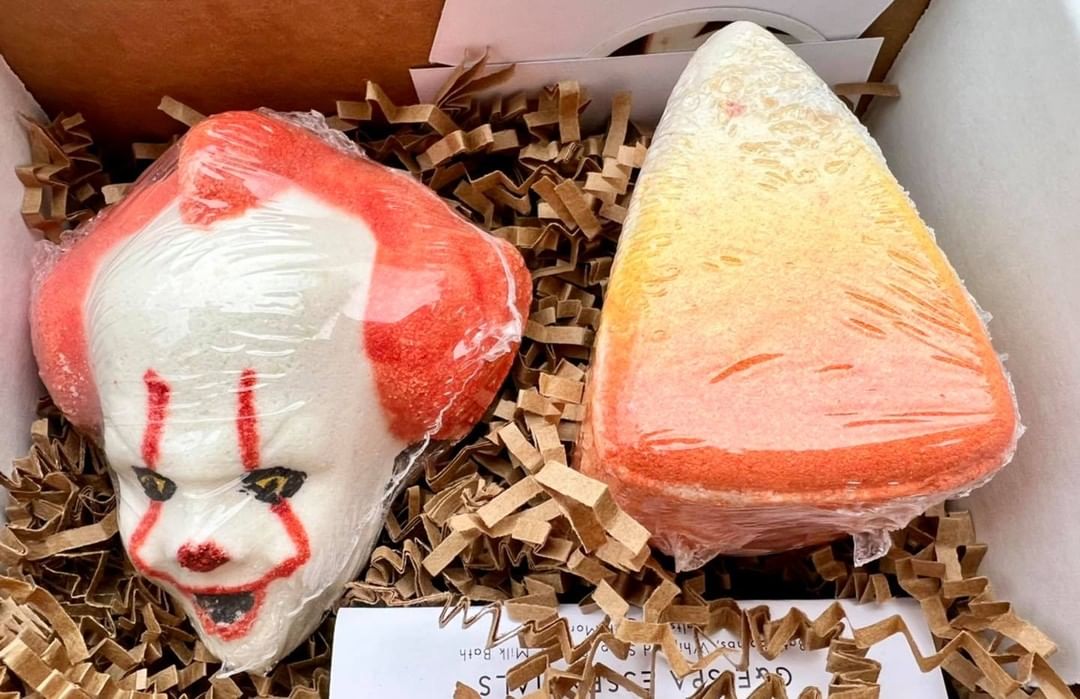 Thank You @G & E Spa Essentials!! These are some pretty bad ass bath bombs that I requested for a special gift basket.  Pennywise will bleed red when activated!  Jessi and the rest of the McLean family are local and create some pretty awesome bath bombs, lotions, shower stuff, scrubs, and more! <a target='_blank' href='https://www.instagram.com/explore/tags/ShopLocal/'>#ShopLocal</a>

https://gandespaessentials.com/