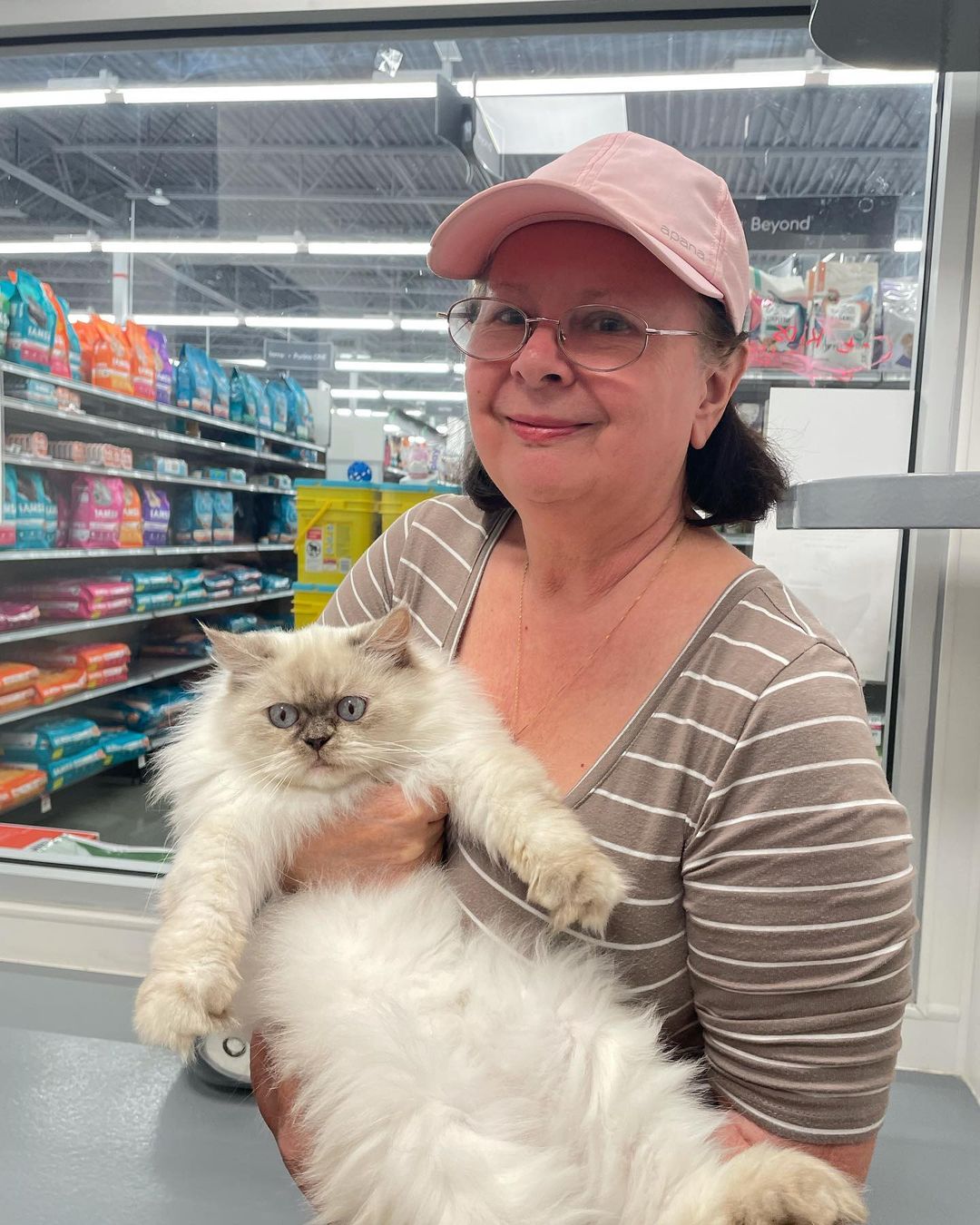 With more than 50 applications, Hamlet found a loving family that can’t wait to spoil him! <a target='_blank' href='https://www.instagram.com/explore/tags/adoptdontshop/'>#adoptdontshop</a> <a target='_blank' href='https://www.instagram.com/explore/tags/adoptionday/'>#adoptionday</a>