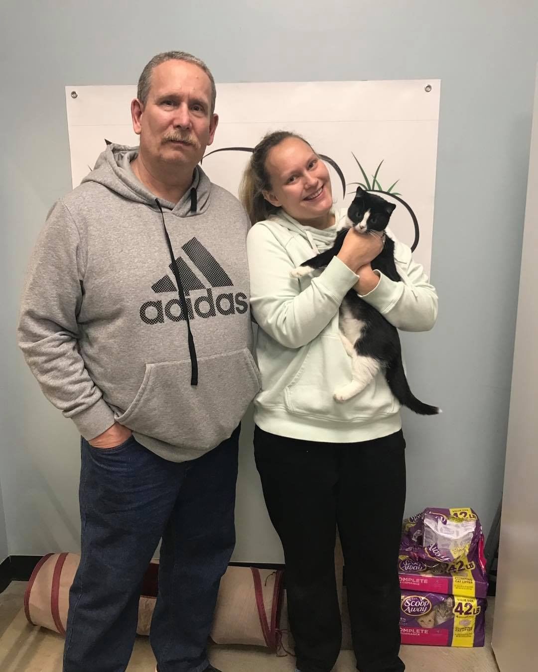 Welcome Home! 💜

Kia found her happily ever after!  Thank you Grandville PetSmart for helping find her family!

Big thanks for the many donations received this week! 🥰