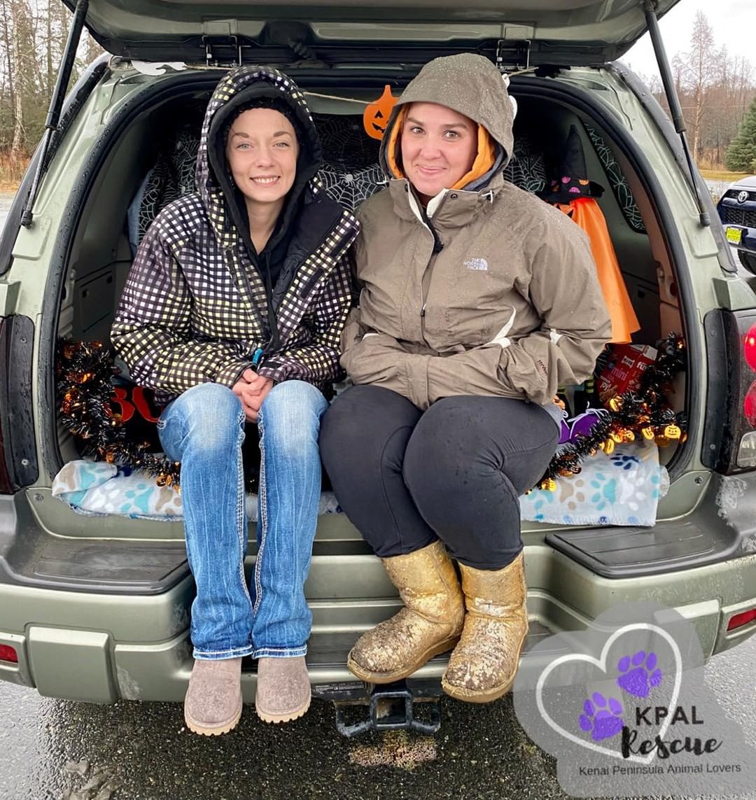 Come see us at the Howl-o-ween Drive-Thru Chip n’ Clip! 💜 HAPPENING NOW!! 🐾

We’ve seen time and time again how microchips can reunite families once a pet becomes lost or missing. In an effort to get more pets in our community microchipped, we’re holding a Howl-o-ween Chip n’ Clip! 🎃 In addition to microchipping, The Dog Father Grooming and Paws-itively Pampered Grooming will be clipping nails! AND Artistic Snapshots Photography will be at this event with a photo booth for pet portraits! We will be posting the photos on Facebook for attendees to download. 

This event is in the parking lot of the Soldotna Regional Sports Complex on Saturday, October 30th from 12pm-2pm. 

Microchip - $20
Nail Clip - $10
Photos - free with Chip + Clip OR $10 for two photos only

Bringing your pet in costume is encouraged, but not required. 👻 See you soon! 🤗

<a target='_blank' href='https://www.instagram.com/explore/tags/kpalrescue/'>#kpalrescue</a>