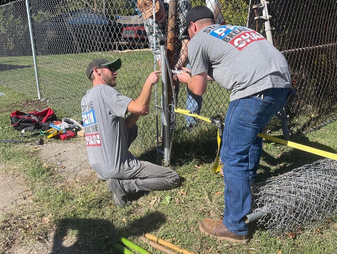 Woo hoo! Brella is unchained! Thank you to our amazing @unchainok volunteers who knocked out this fencing project in just one day, so Brella would not have to be chained/tethered 24/7 in her yard! We appreciate all of their hard work and dedication to improving the lives of chained dogs in our community. 

Thank you to everyone who donated to the supplies for this project. Brella is a happy girl who now has so much room to run and play in a safe yard. 

<a target='_blank' href='https://www.instagram.com/explore/tags/StopThePain/'>#StopThePain</a> <a target='_blank' href='https://www.instagram.com/explore/tags/BreakTheChain/'>#BreakTheChain</a> <a target='_blank' href='https://www.instagram.com/explore/tags/unchained/'>#unchained</a> <a target='_blank' href='https://www.instagram.com/explore/tags/tulsa/'>#tulsa</a> <a target='_blank' href='https://www.instagram.com/explore/tags/tulsaoklahoma/'>#tulsaoklahoma</a> <a target='_blank' href='https://www.instagram.com/explore/tags/tulsaok/'>#tulsaok</a> <a target='_blank' href='https://www.instagram.com/explore/tags/tulsapets/'>#tulsapets</a>