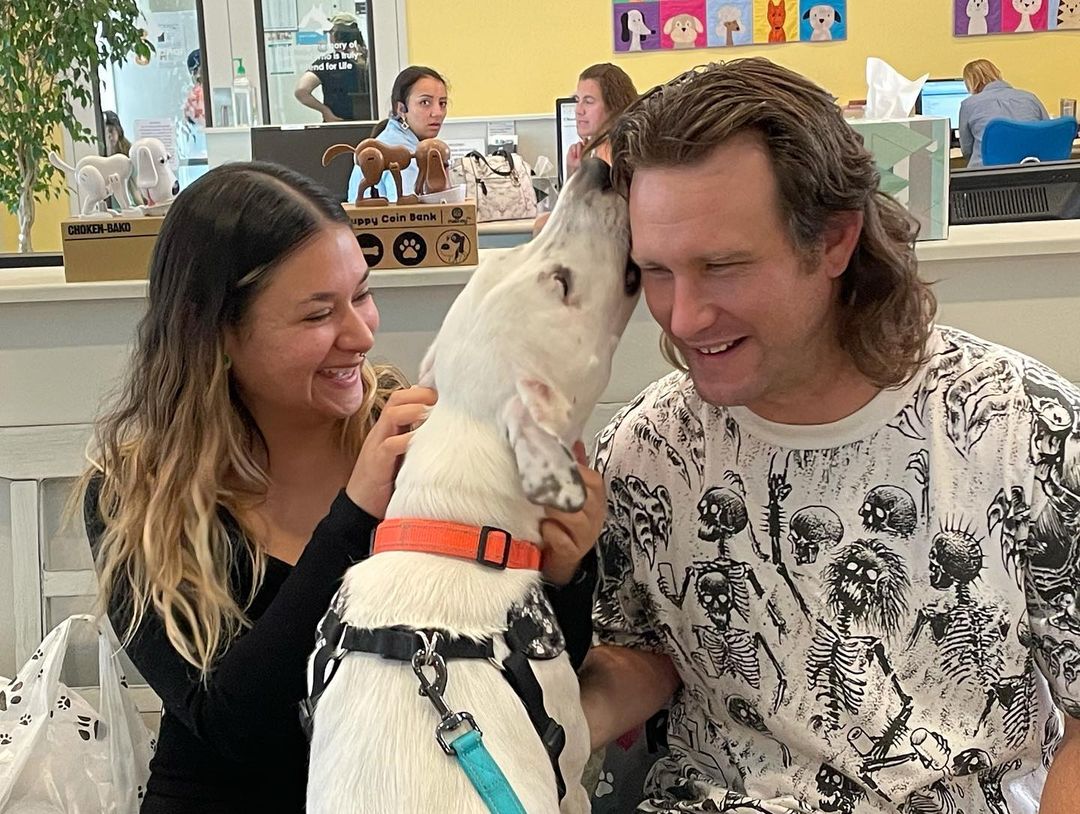 Pebble found his forever home today, and he’s giving thank you kisses to his new mom and dad! <a target='_blank' href='https://www.instagram.com/explore/tags/fflgilbert/'>#fflgilbert</a> <a target='_blank' href='https://www.instagram.com/explore/tags/adoptlove/'>#adoptlove</a>