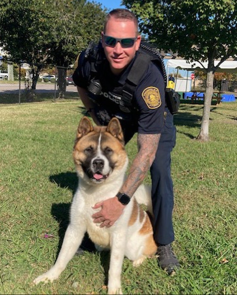 Time for another Norfolks <a target='_blank' href='https://www.instagram.com/explore/tags/finestandfurriest/'>#finestandfurriest</a> with the @norfolkpd ! The animals are always so thrilled to hang out with some new faces while they wait for their adoption day. Thanks to all of the Officers and Corporal for coming to spend time with our animals. Interested in coming by to view the adoptable animals also? Pop over to our website where you can make an appointment during the week, or on weekends no appointments needed. All of our adoptable animals can also be viewed online! www.norfolk.gov/NACC 

Picture 1: Officer Tako & Happy the senior cat. 
Picture 2: Officers Tako & Martin with 2 adopted kittens. 
Picture 3: Officer Martin with Boss the hamster. 
Picture 4: Officer Taylor & Moth Man. 
Picture 5: Officer Irizarry & Lola (adopted)
Picture 6: Officer Tako & CJ (transferred to another rescue)
Picture 7: Officer Irizarry & Rebound (adopted)
Picture 8: Corporal Valdez & Watson (adopted)
Picture 9: Officer Martin & Teddy (adopted)
Picture 10: Officers Tako & Martin with Jackalope. 

<a target='_blank' href='https://www.instagram.com/explore/tags/adoptnacc/'>#adoptnacc</a> <a target='_blank' href='https://www.instagram.com/explore/tags/fosternacc/'>#fosternacc</a> 
☎️ 757-441-5505
📧 nacc@norfolk.gov
📍 5585 Sabre Road Norfolk, Virginia 23502