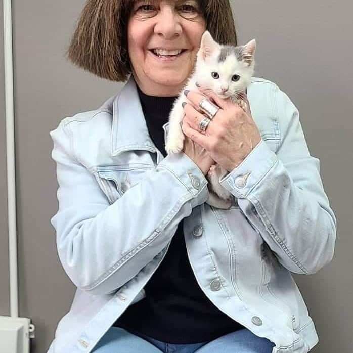 A great BIG congratulations to the 34 animals who were ADOPTED last week! Here's a shout-out to: Thunderbird, Diva, Dawson, Ziggy, Veronica, Inkblot, Datha, Purry, Flora, Aruni, Chrissy, Flemens, Pennywise, Star, Vivian, Jenner, Mira, Ela, Mystic, George, Claire, Donna, Dalton, Dallas, Shrimp, Scooter, Zak, Todd, Opal, Charta, Zora, Caleb, Genny, and Pecan.

We now have 48 animals at our animal care and adoption center, and 31 animals in foster care waiting to come into our facility.

FRHS appreciates the continued patience from all those who have animals on our managed intake waiting list.