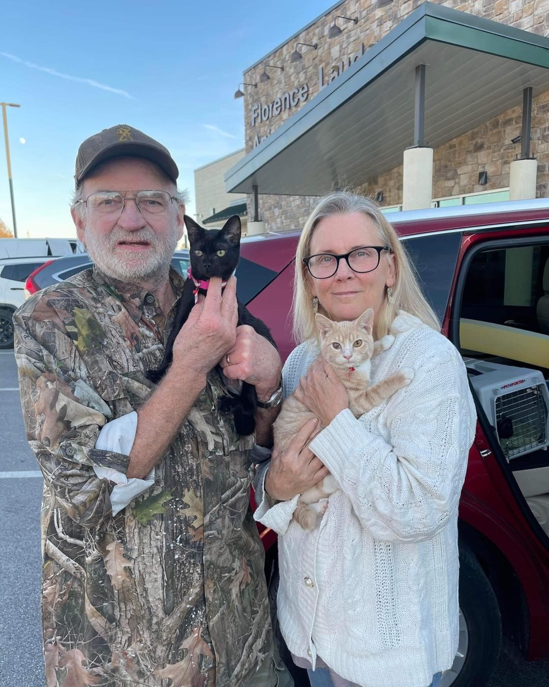 Here they come, Massachusetts! 🚐 

2️⃣6️⃣ animals are officially on their way to new beginnings. We are so grateful to the fosters, volunteers, and our wonderful transporter for making this happen. 💖 We could not do this without them! 

But wait! 🛑 We still have several animals who have yet to find their forever homes. Head to www.browndogcoalition.com to see who’s still waiting. ⏰