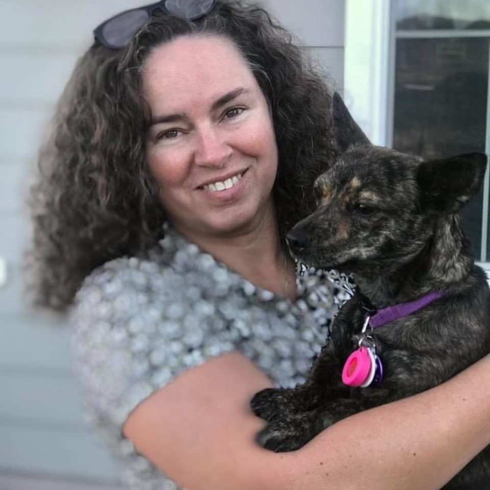 💜We are thrilled to announce these adoptions💜We have Songbird EltonJohn. Her fosters fell in love with her and decided she’s not going anywhere. Also adopted this week is Daiquiri Cocktail and Bellini Cocktail. 
Mojito cocktail (white poodle) mimosa (kitten), sweet Angeline, Boomerang cocktail, Streaker 11, Faina, and Old friend! ❤️
Thank you for choosing to adopt 🐾