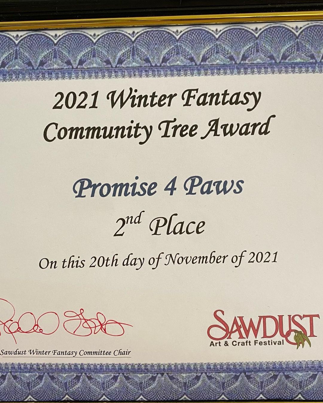 Come out to the Winterfest in Laguna Beach and support your local community! @promise4pawsrescue has our very own tree and a booth set up- we won 2nd place too! Hope to see you there. Open weekends from 10-7 through Dec 19th!