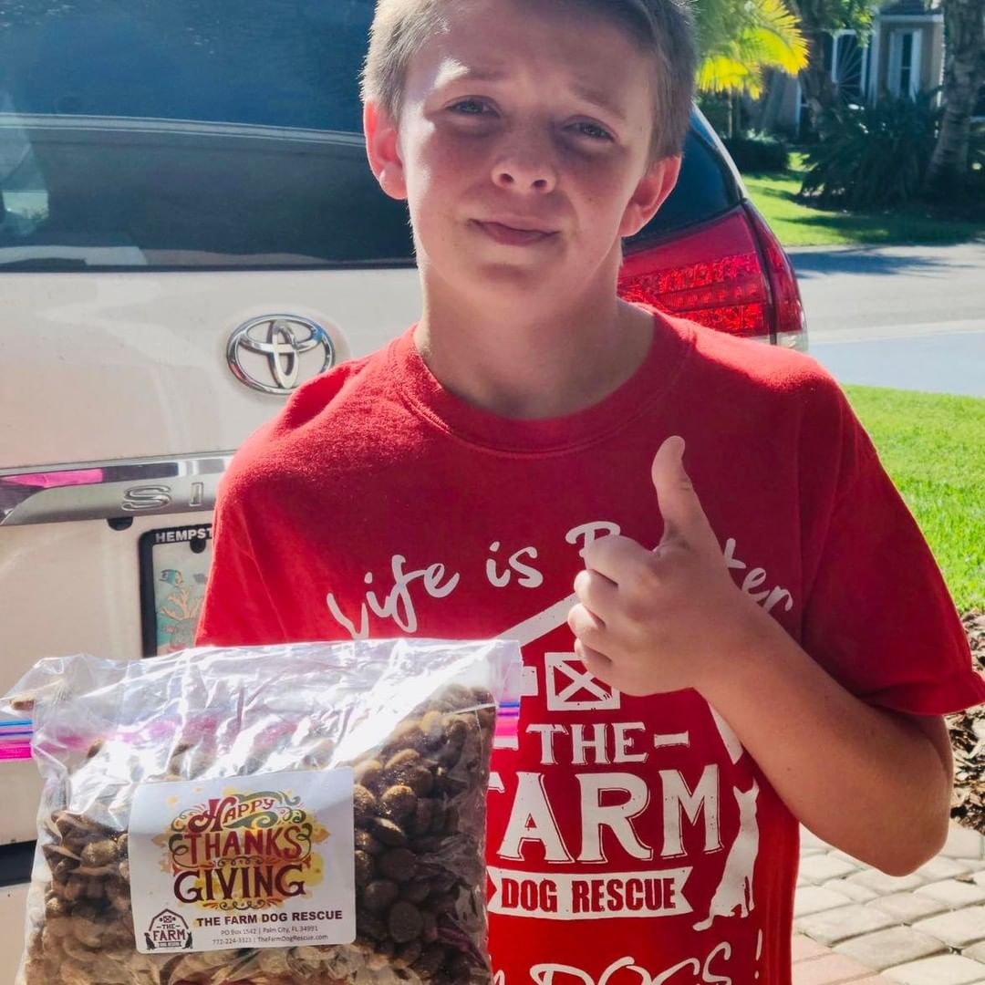 Our volunteers are the ❤️ heart of our rescue! We wanted to spotlight one young man who stepped up and continues to want to help the dogs. You know what they say about having a good kid = good parents! 

Thank you to John for bagging 180 dog food bags for us to help our families in need during this holiday.

Happy Thanksgiving 🍁