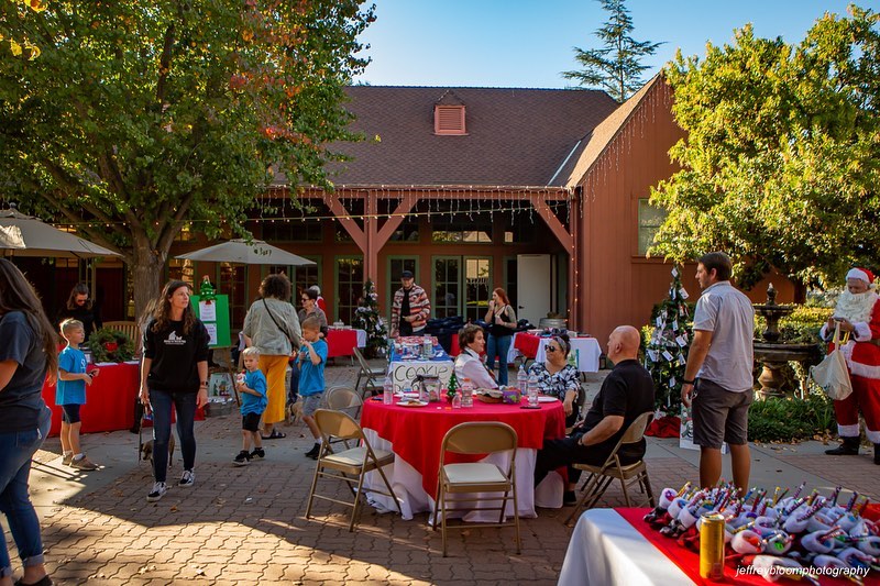 We want to take some time to thank all the amazing people who enable us to put on an event like yesterday’s Holiday Fun-Raiser!  Our amazing SYV community who comes out and supports our events, but also what’s most important, adopting, fostering and volunteering!  Thank you to our  Board of Directors and employees who put a lot of effort into this event!  Thanks to Santa, Mrs. Claus and the Grinch for coming out early and surprising our young guests!  Thanks to @stmarksinthevalley @fulloflifefoods @coastal_valley_roofing @enjoycupcakes @neighbors_coffee @lemospet805 @globalgardens @forageflorals @aginfamilychristmastrees @storyofsoilwine @thebakers_table  If you missed out on this event, but are looking to support us we will be at @care4pawssb Food drive next Saturday selling sweatshirts and other gear! Contact us at info@syvhumane.org and THANK YOU 😊