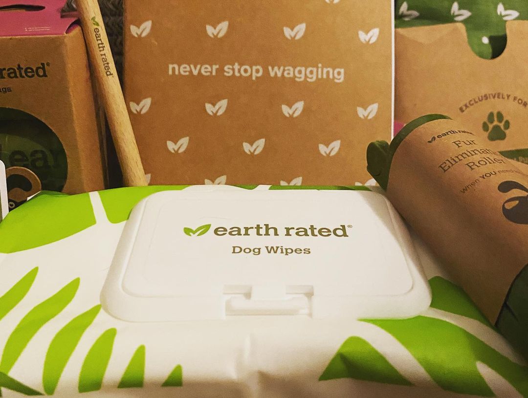 We got more donated goodies today for our online auction on December 10th! 
Thank you so much to @earthrated for these awesome donations! This earth/ dog loving gift set will include a notebook and pen, wet wipes, poop page, fur roller, cards, stickers, and a reusable bag. Save the date,  check out the auction (link in our bio), and get ready to bid!
<a target='_blank' href='https://www.instagram.com/explore/tags/adoptdontshop/'>#adoptdontshop</a> <a target='_blank' href='https://www.instagram.com/explore/tags/adoptme/'>#adoptme</a> <a target='_blank' href='https://www.instagram.com/explore/tags/puppies/'>#puppies</a> <a target='_blank' href='https://www.instagram.com/explore/tags/dog/'>#dog</a> <a target='_blank' href='https://www.instagram.com/explore/tags/dogs/'>#dogs</a> <a target='_blank' href='https://www.instagram.com/explore/tags/rescuedogsofinstagram/'>#rescuedogsofinstagram</a> <a target='_blank' href='https://www.instagram.com/explore/tags/puppiesofinstagram/'>#puppiesofinstagram</a> <a target='_blank' href='https://www.instagram.com/explore/tags/nonprofit/'>#nonprofit</a>