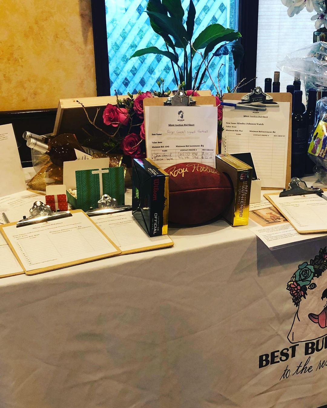 Thank you to everyone for coming out and celebrating with us! Our generous donors and sponsors made tonight’s auction and raffle such a success. Thank you from all of us here at Best Bullies for a wonderful 2019 Fundraiser! ❤️🐶